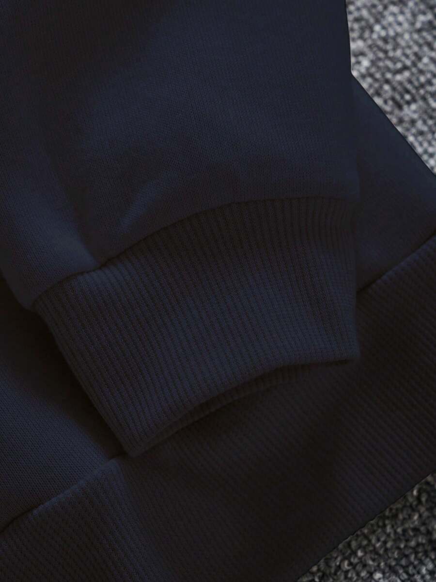 Muška dukserica sa kapuljačom širokog kroja i kengur džepom, italijanski stil, jesen/zima