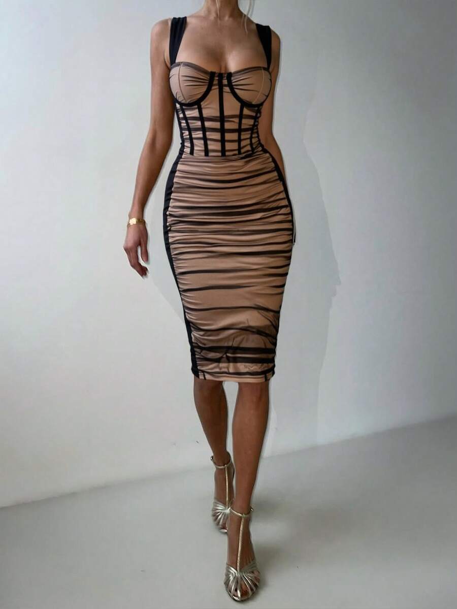 Ženska elegantna seksi uska haljina sa  kontrastnim bojama