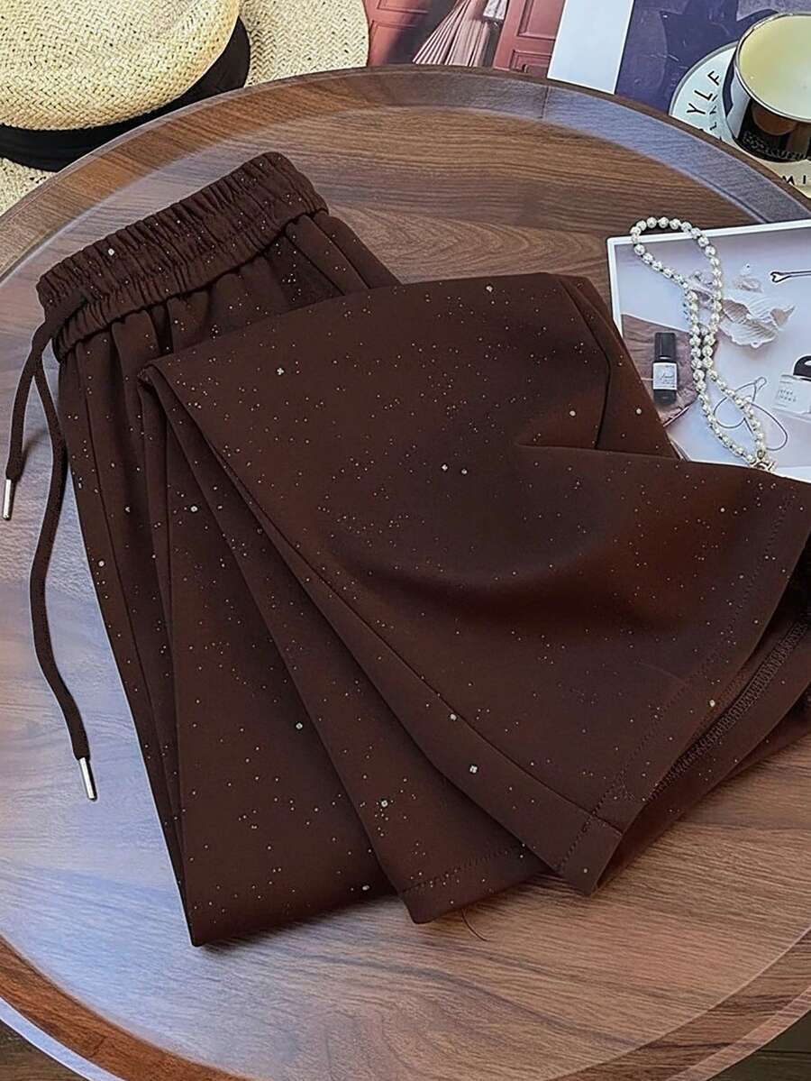 Ležerne široke pantalone ravnih nogavica sa elastičnim strukom, dezen zvezdanog neba