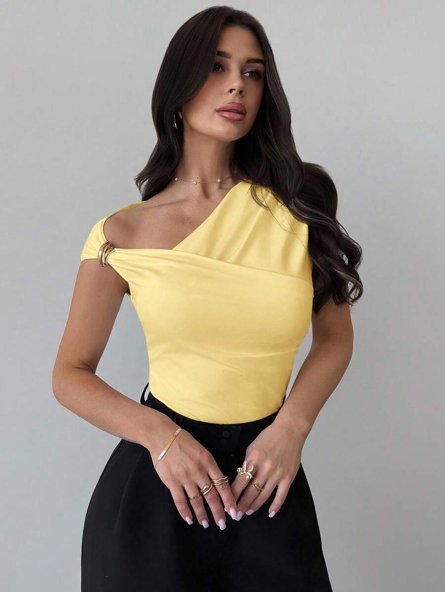 Asimetrična Uska Bela Majica, Elegantna
