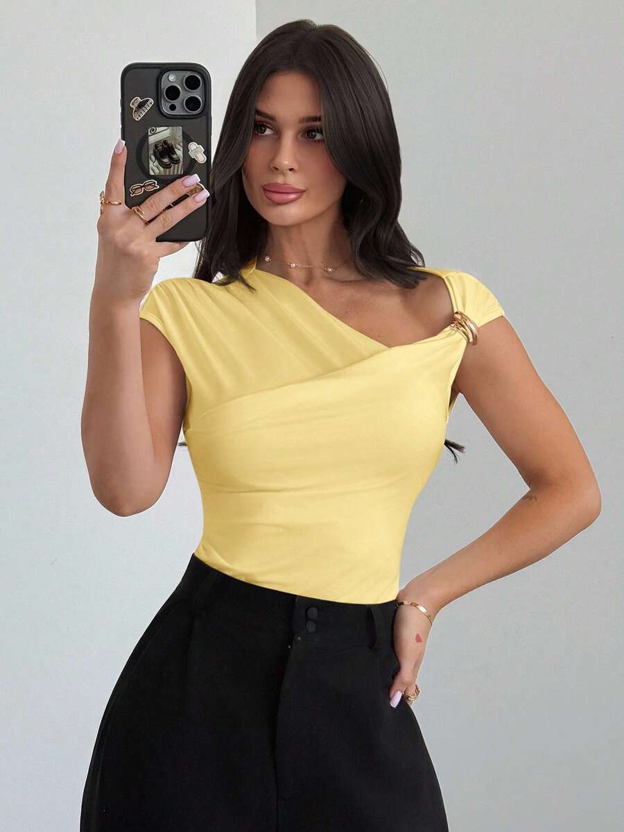 Asimetrična Uska Bela Majica, Elegantna