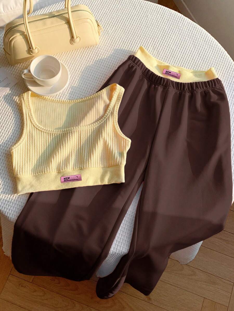2kom/Set Ženska majica sa printom i kontrastne boje pantalone