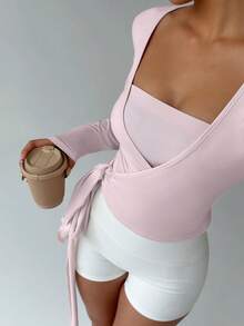 FavEase Women Light Pink V-Neck Long Sleeve Cropped Tight T-Shirt,Highly Elastic Soft Wrap Yoga Fitness Sports Top,Minimalist Summer Casual Brunch Essential