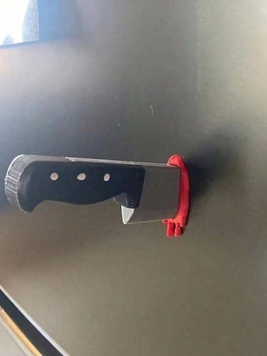 Smešan magnet za frižider u obliku noža, 3D zanimljiv magnet za frižider u obliku sekire