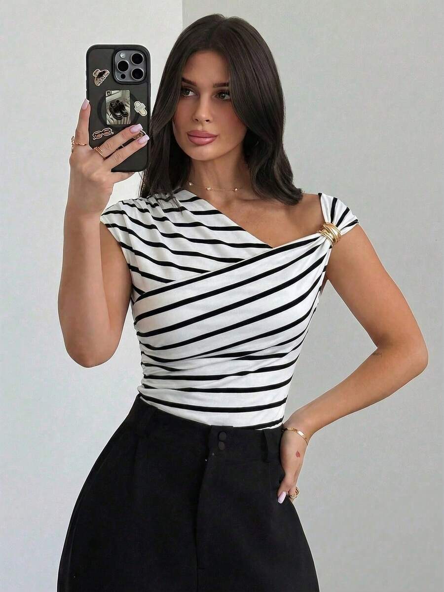 Asimetrična Uska Bela Majica, Elegantna