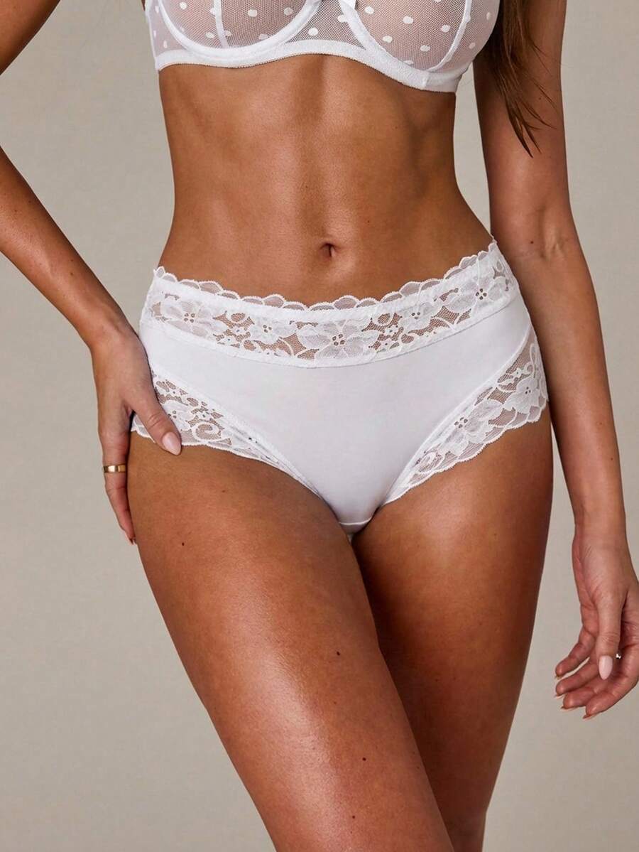 Ženske jednobojne bikini gaćice sa čipkastim umetkom