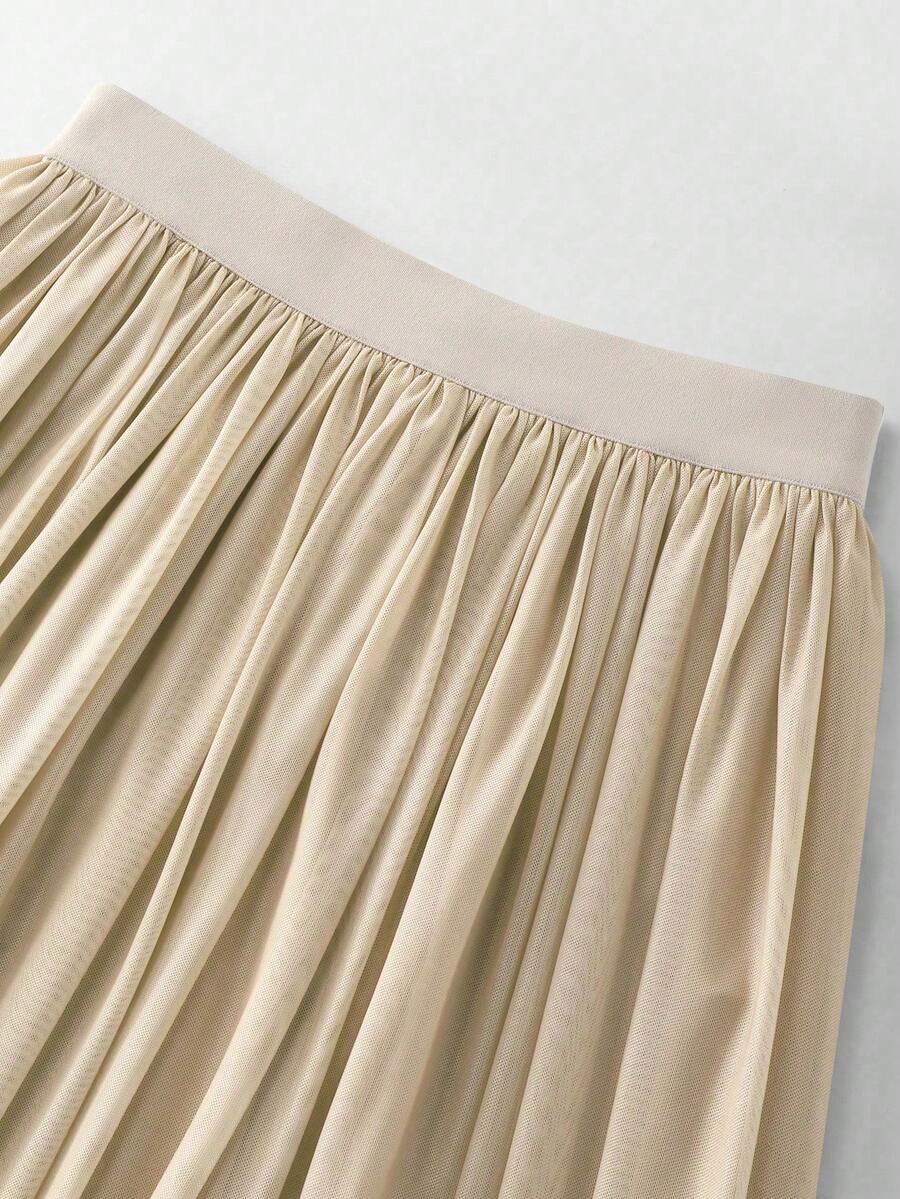 Meka suknja od tila u A-kroju, duga, sa vintage printom ruža i leptira