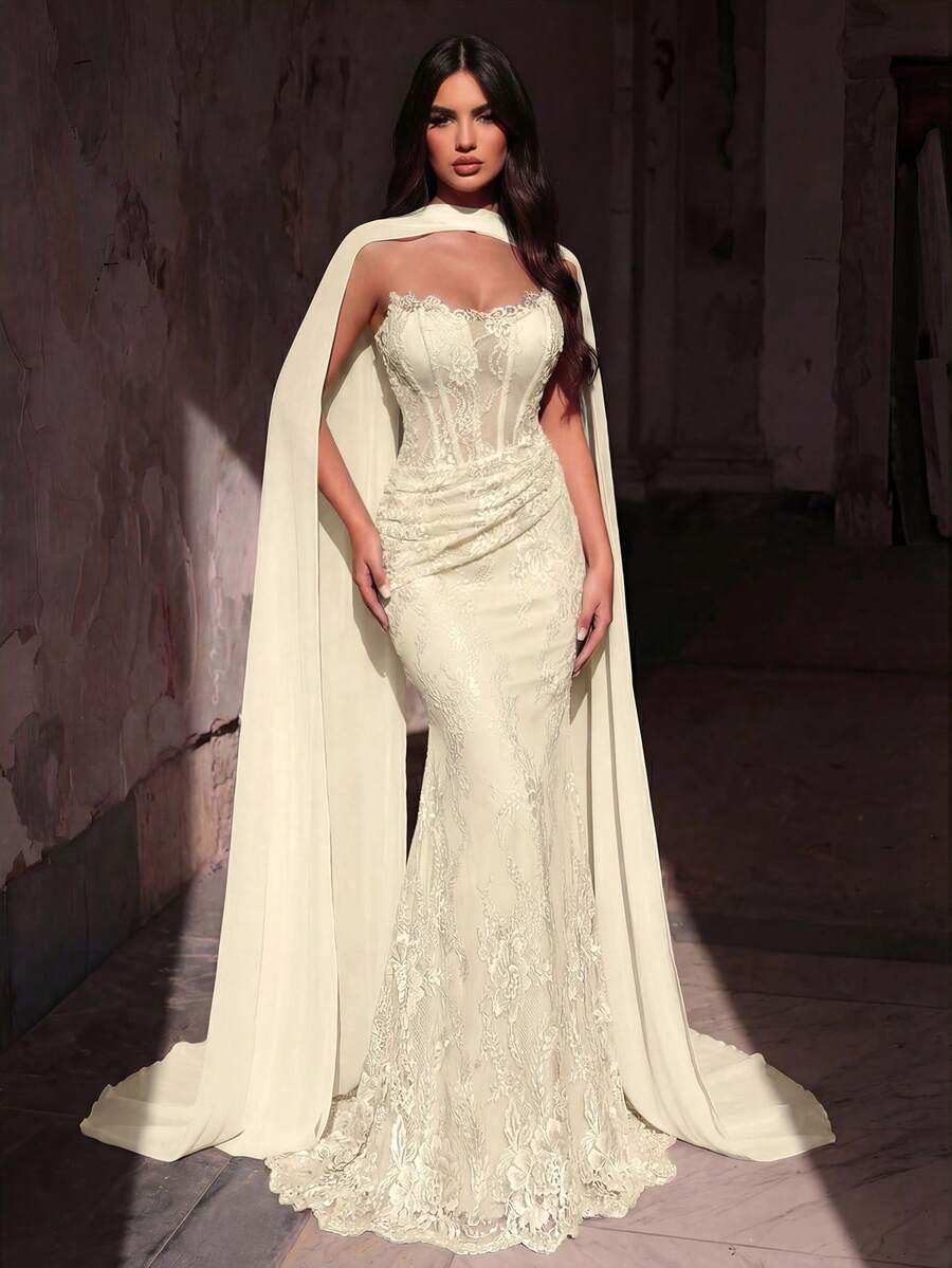 Elegantna bela  venčanica, luksuzna rastegljiva čipkana naborana