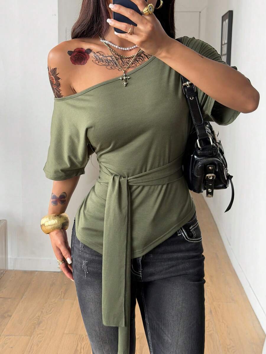 Slim Fit Asimetrična Bluza
