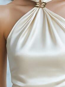 New Spring/Summer Young Women's Top, French Niche Design Spaghetti Strap Camisole, Metal Buckle Decor, Satin Smooth Comfortable Luxurious Top Casual White
