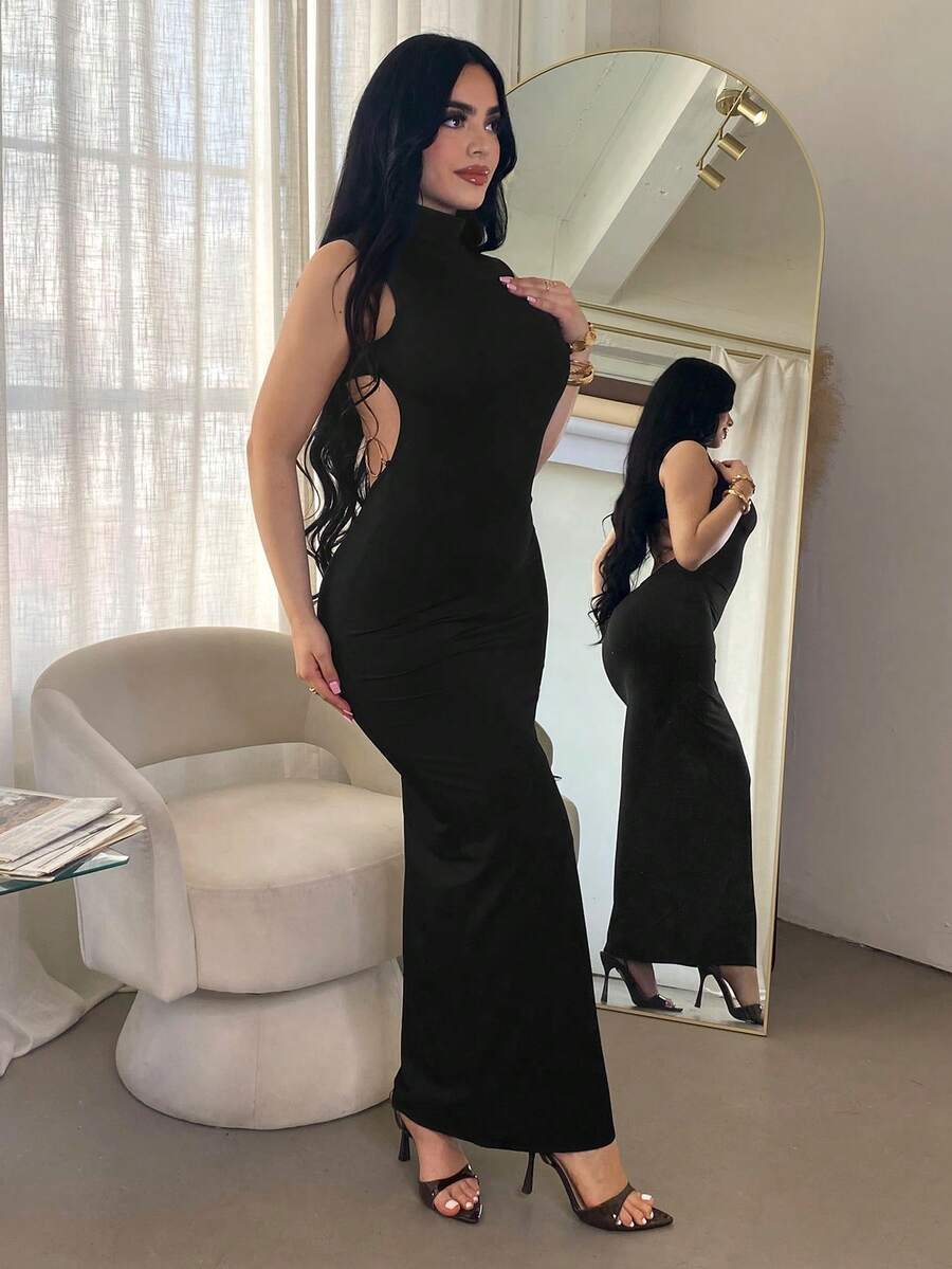 Seksi haljina bez leđa sa metalnom kopčom