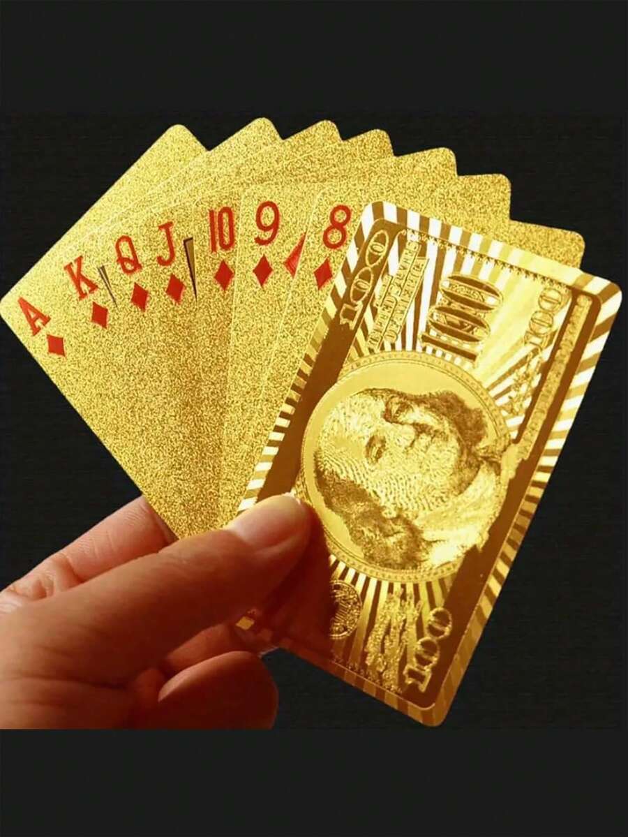Špil karata sa zlatnom folijom u dizajnu dolar novčanica