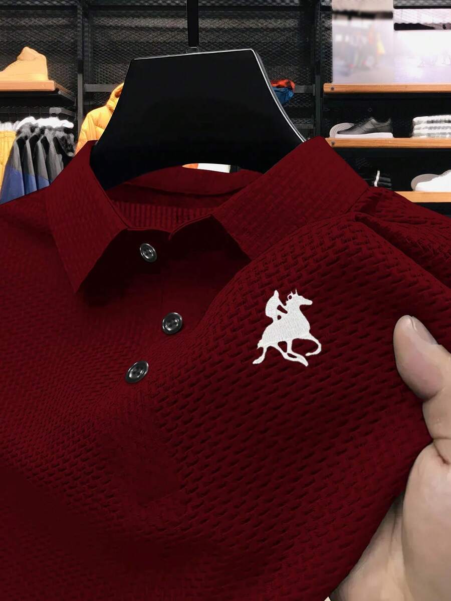 Elegantna muška polo majica sa vezenim uzorkom