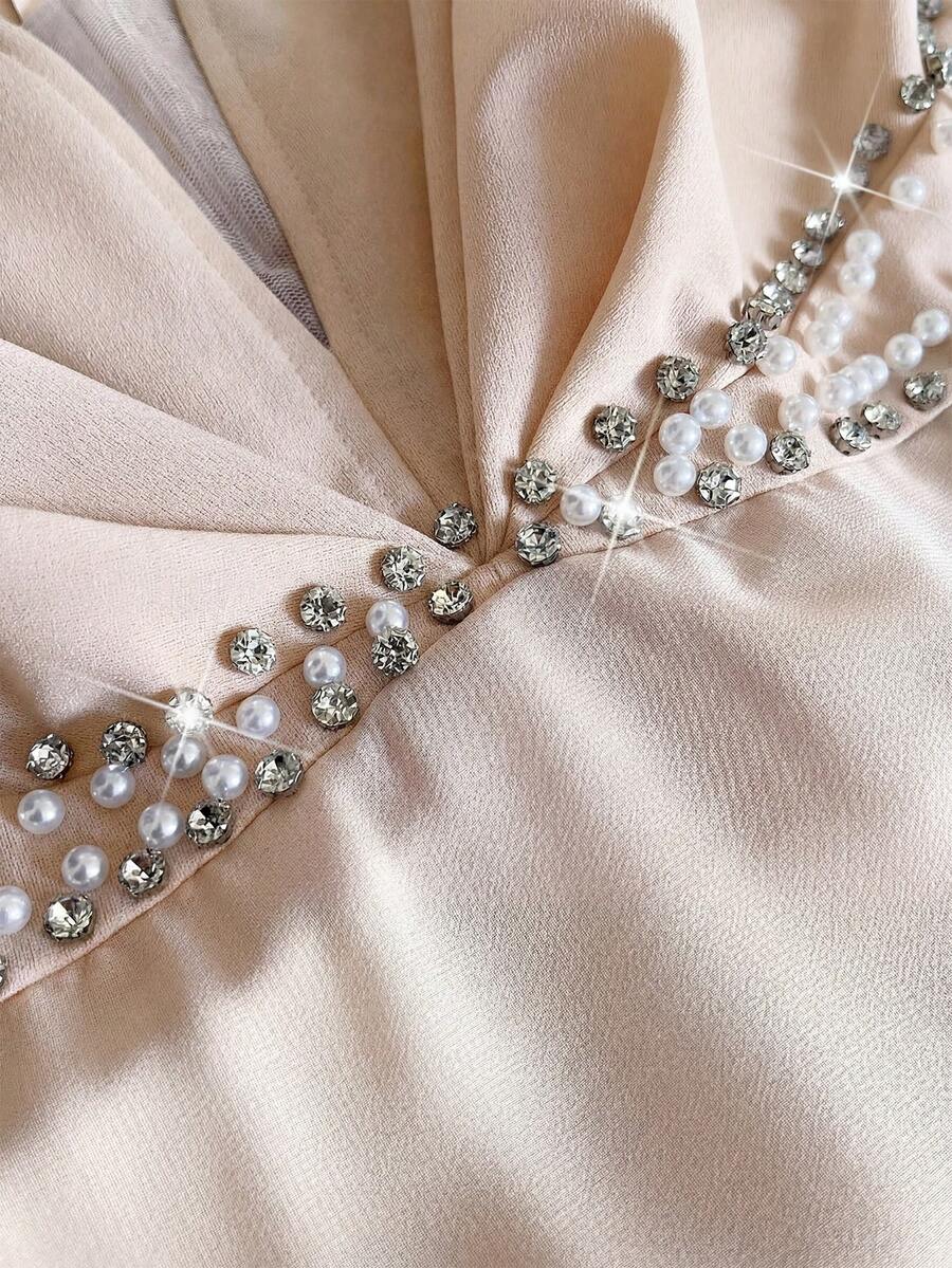 Elegantna romantična lepršava haljina za žene plus size sa V-izrezom