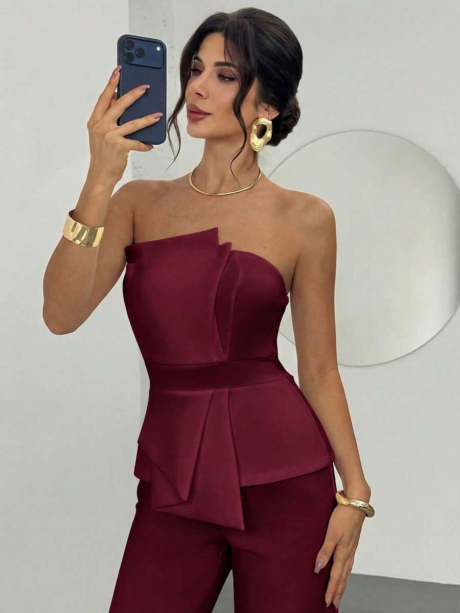Elegantni letnji asimetrični kombinezon  sa visokim strukom