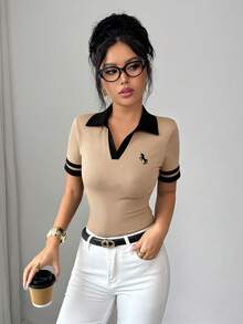 SHEIN Elenzya Women's Fashion Elegant Athletic Polo Shirt,Beige Summer Casual School Back-To-School Embroidered Horse Pattern Colorblock Half-Zip V-Neck T-Shirt