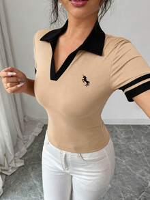 SHEIN Elenzya Women's Fashion Elegant Athletic Polo Shirt,Beige Summer Casual School Back-To-School Embroidered Horse Pattern Colorblock Half-Zip V-Neck T-Shirt