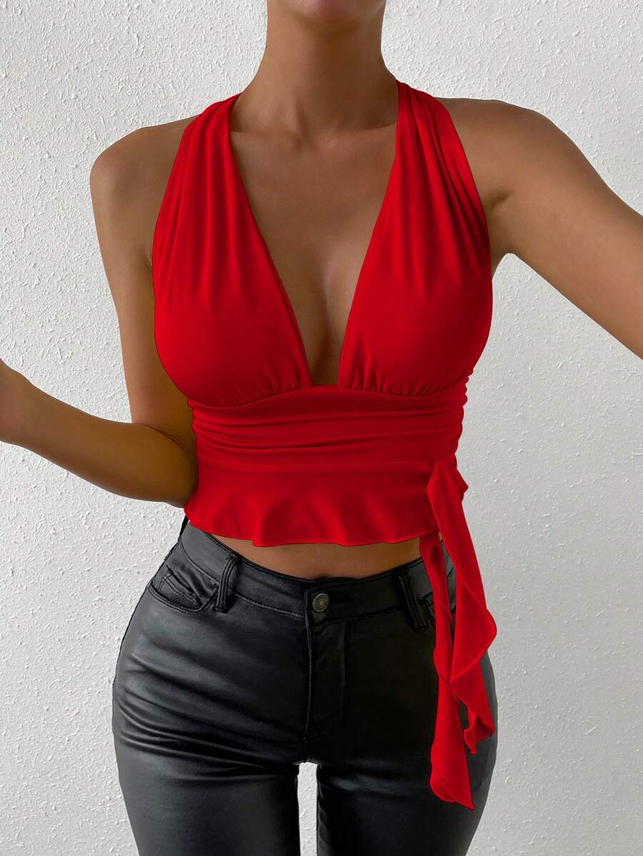Seksi Top sa Dubokim Izrezom
