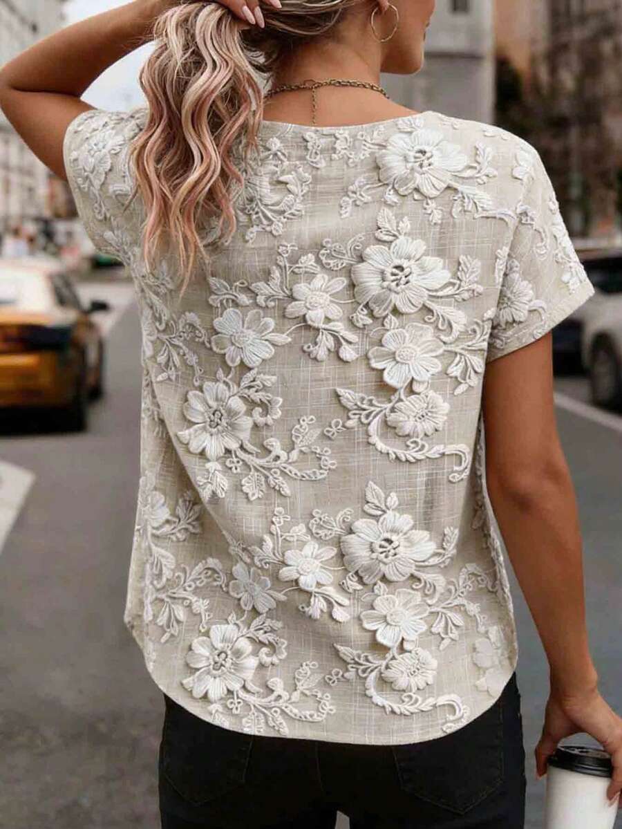 Ženska majica sa čipkastim printom – Udoban Casual Stil