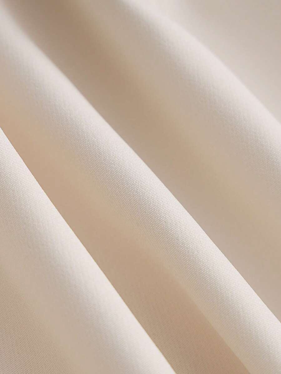 Elegantni Crno-Beli Dvodelni Komplet