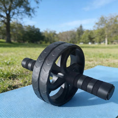 Fitnes oprema za trbušnjake sa dvostrukim točkićem