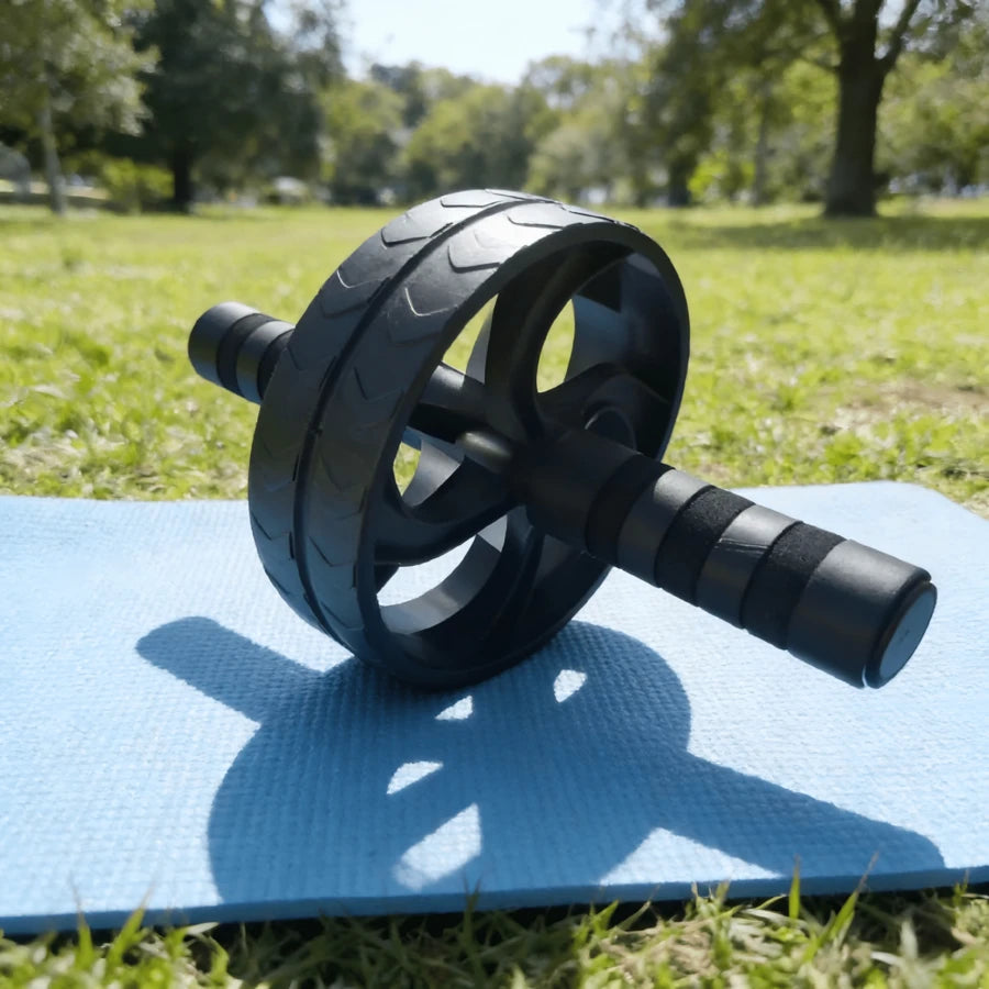 Fitnes oprema za trbušnjake sa dvostrukim točkićem