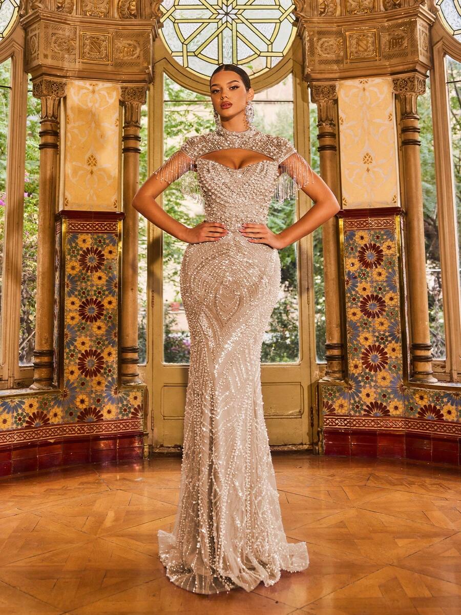 Elegantna duga ženska haljina kroja sirena, sa srcastim izrezom