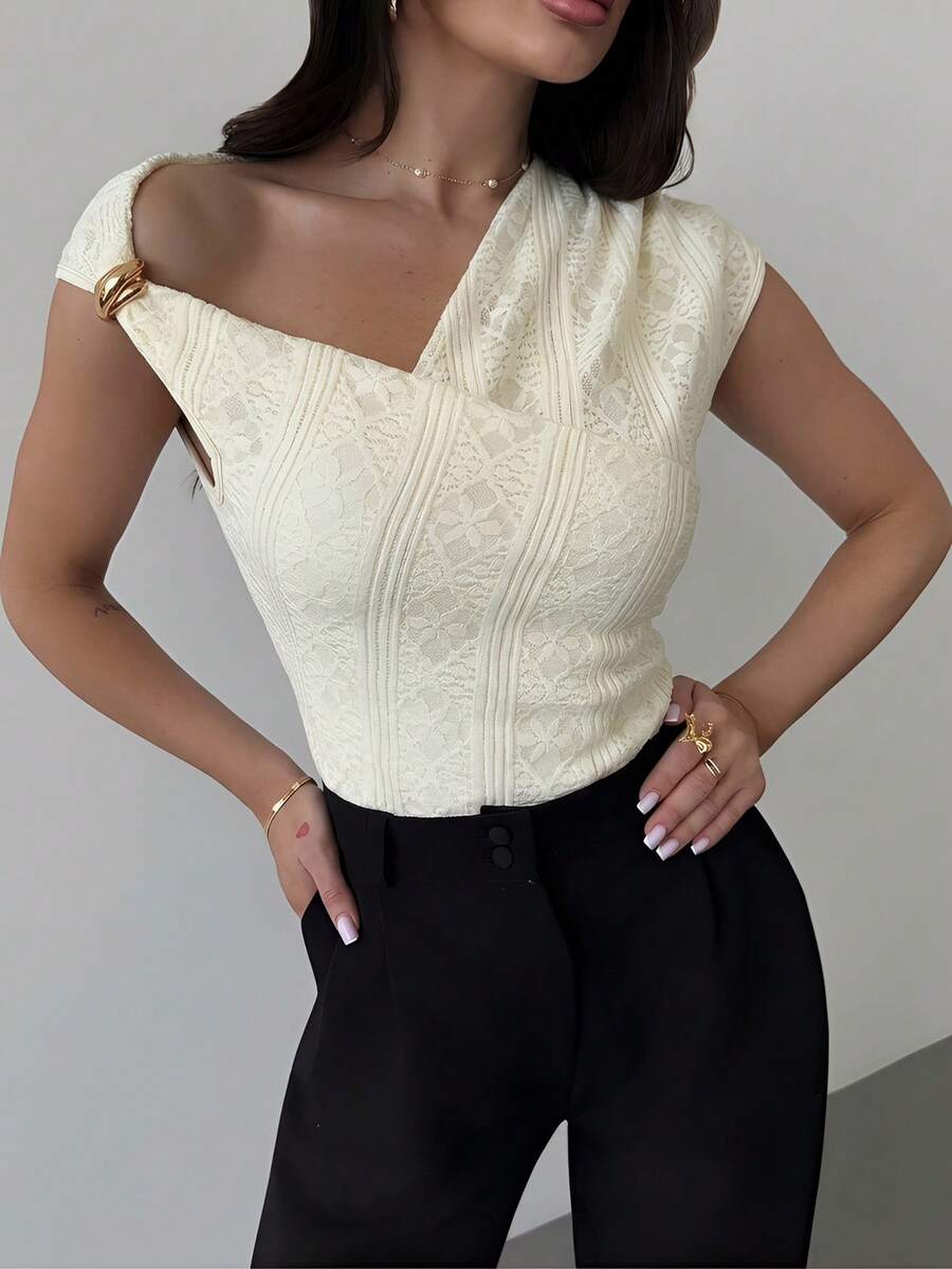 Asimetrična Uska Bela Majica, Elegantna