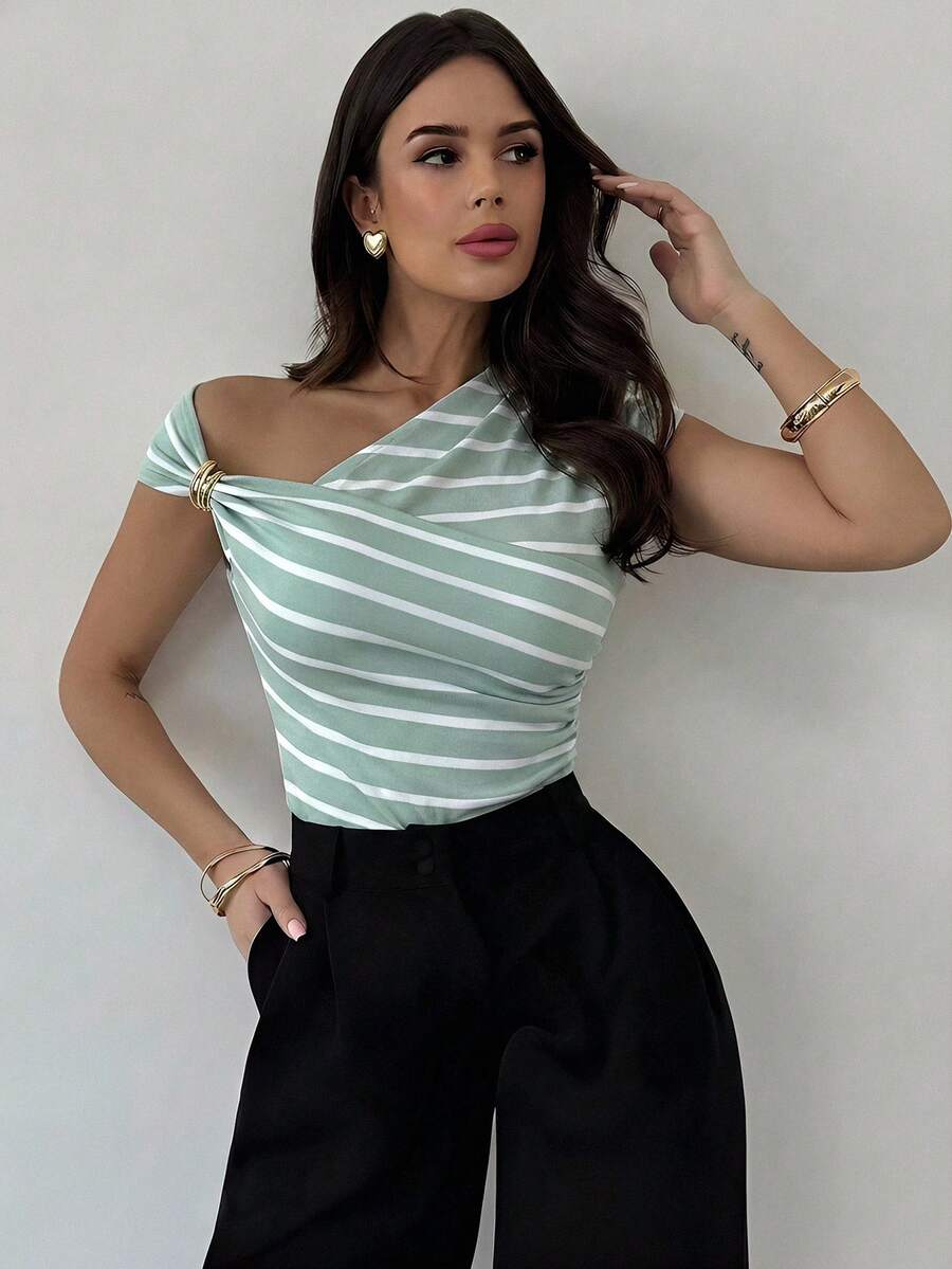 Asimetrična Uska Bela Majica, Elegantna