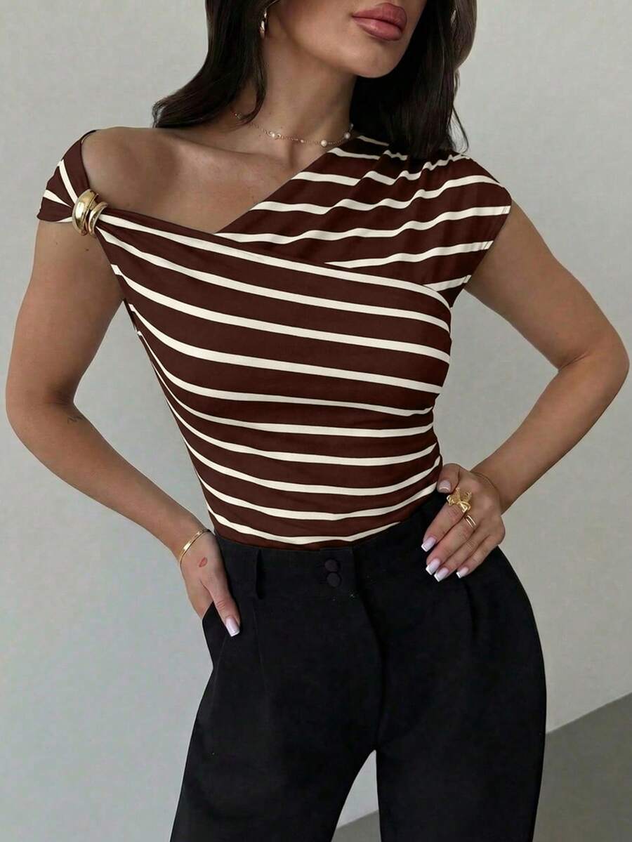 Asimetrična Uska Bela Majica, Elegantna