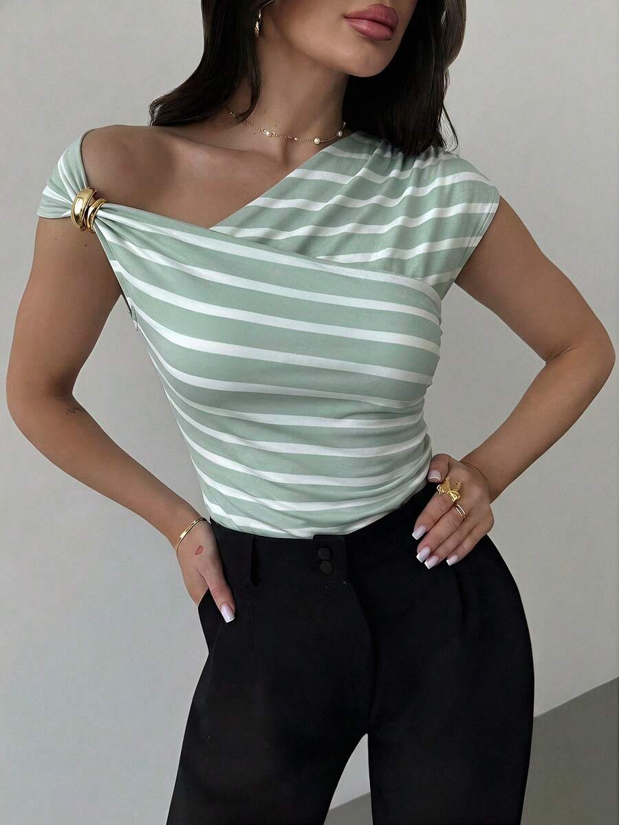 Asimetrična Uska Bela Majica, Elegantna