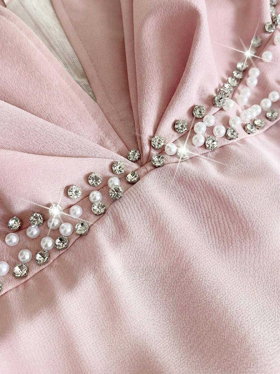 Elegantna romantična lepršava haljina za žene plus size sa V-izrezom