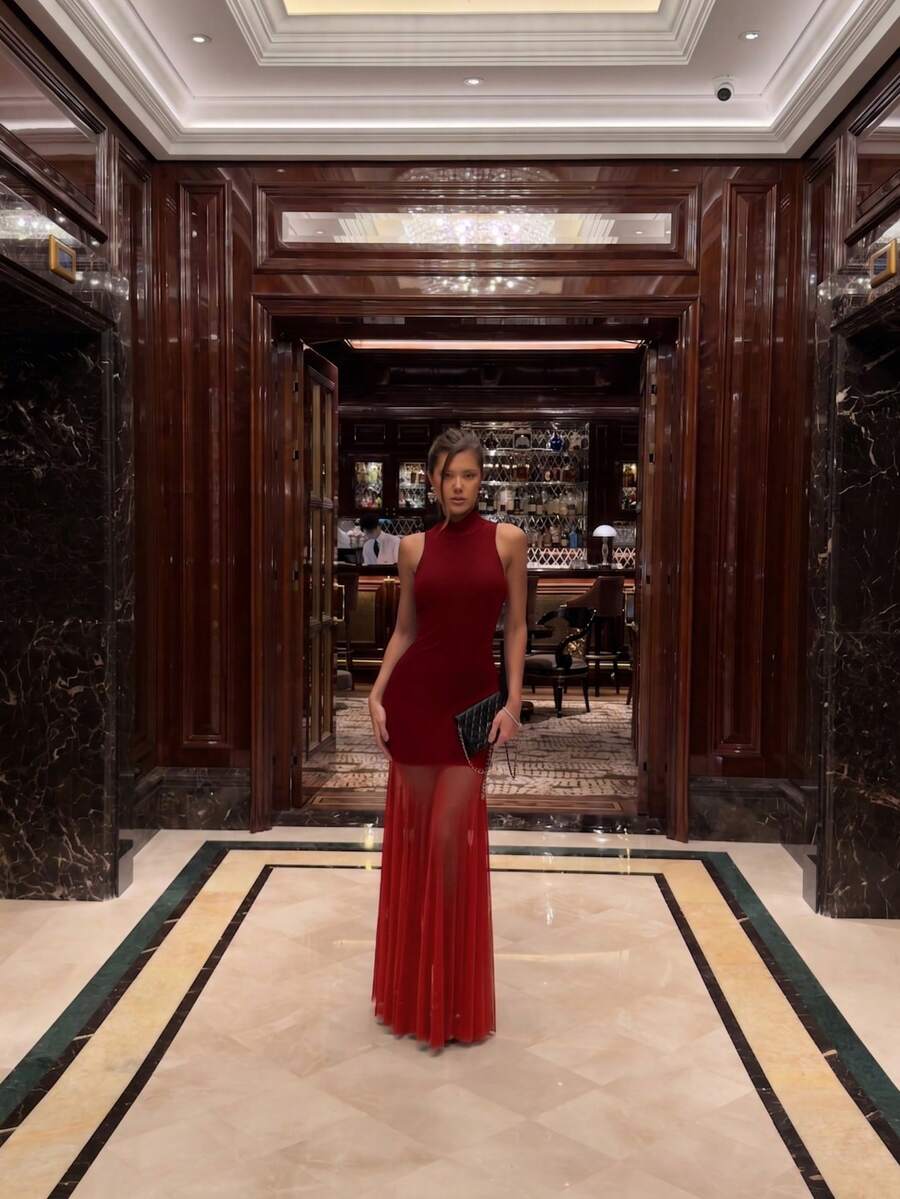 Elegantna haljina od pletene tkanine jednobojna / proleće i jesen