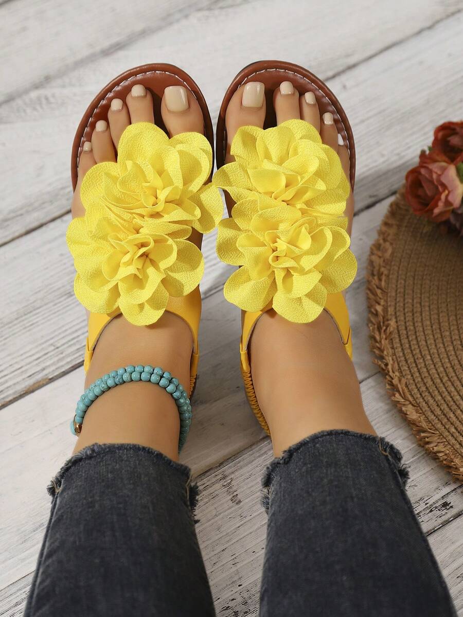 Ženske flip-flop papuče sa dekoracijom