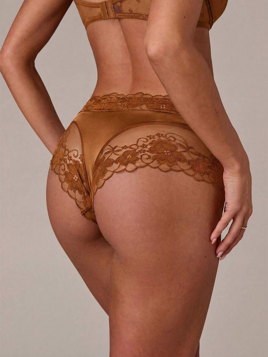 Ženske jednobojne bikini gaćice sa čipkastim umetkom