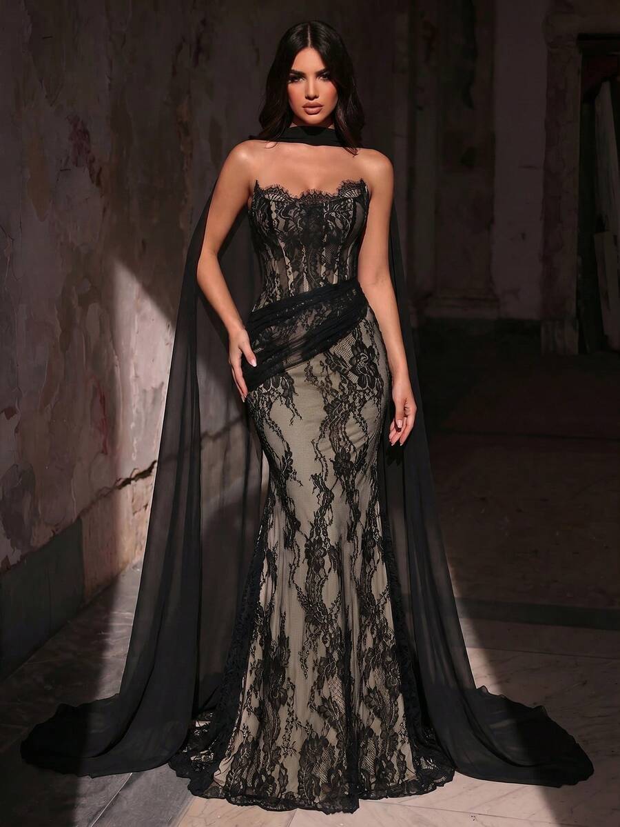 Elegantna bela  venčanica, luksuzna rastegljiva čipkana naborana