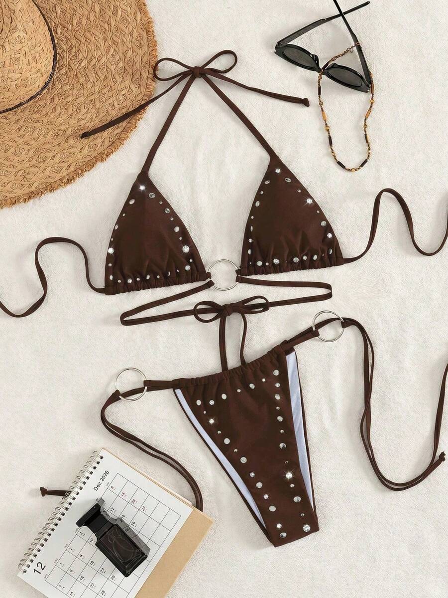 Jednobojni sjajni bikini sa dekoracijom
