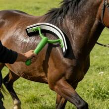 1Pc Horse Half-Moon Sweat Scraper. Designed For Gentle Care, Efficient Cleaning And Soothing Massage, Ideal For All Your Equestrian Needs.