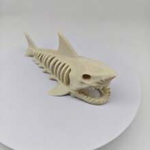 Miniature Plastic Shark Aquarium Decor, Suitable For Fish Tanks And Reptile Terrariums - Shark Theme Multi-Chamber Hide Cave Ornament, Applicable For Betta Fish, Reptile Habitats, Plastic Shark Skeleton