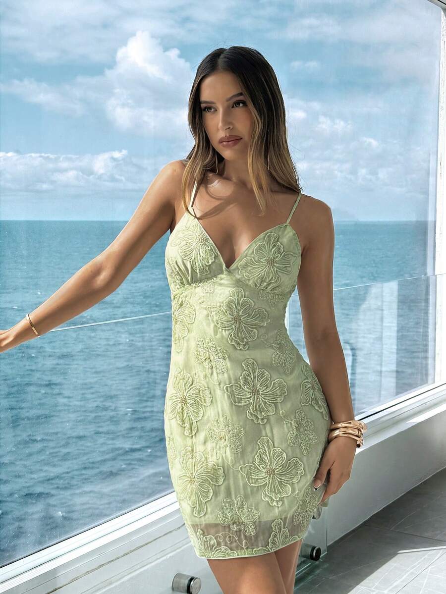 Ženska Elegantna Mini Haljina sa Dubokim V-Izrezom