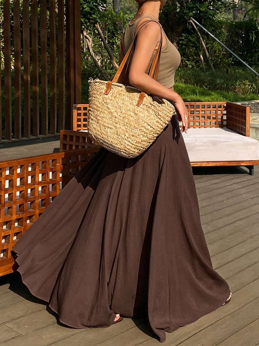 Ženska duga suknja u kišobran kroju, široka, jednobojna, elegantna