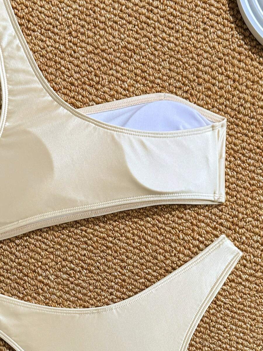 Elegantan Asimetričan  Jednobojni  Bikini