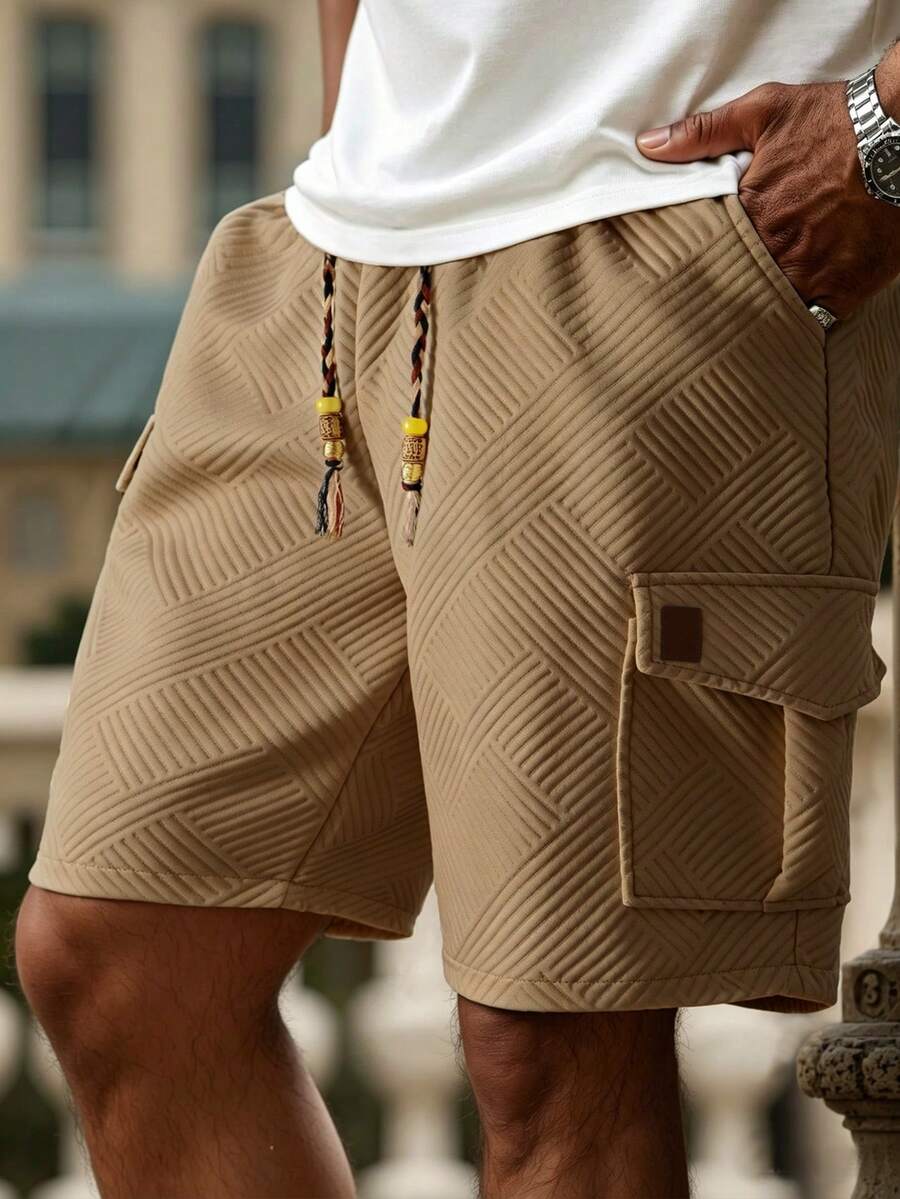 Muške letnje ležerne kratke pantalone sa teksturiranim materijalom i pertlom u struku