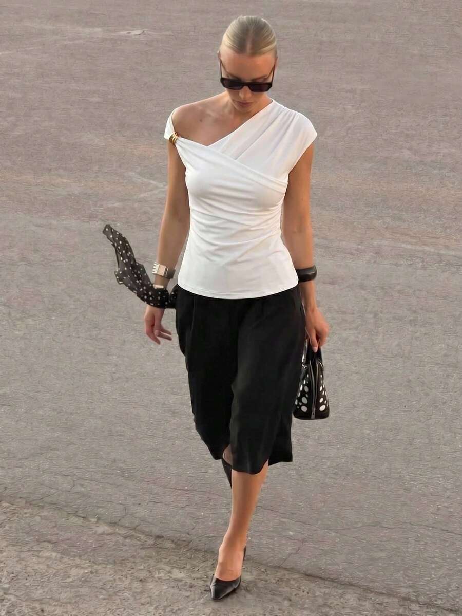 Asimetrična Uska Bela Majica, Elegantna