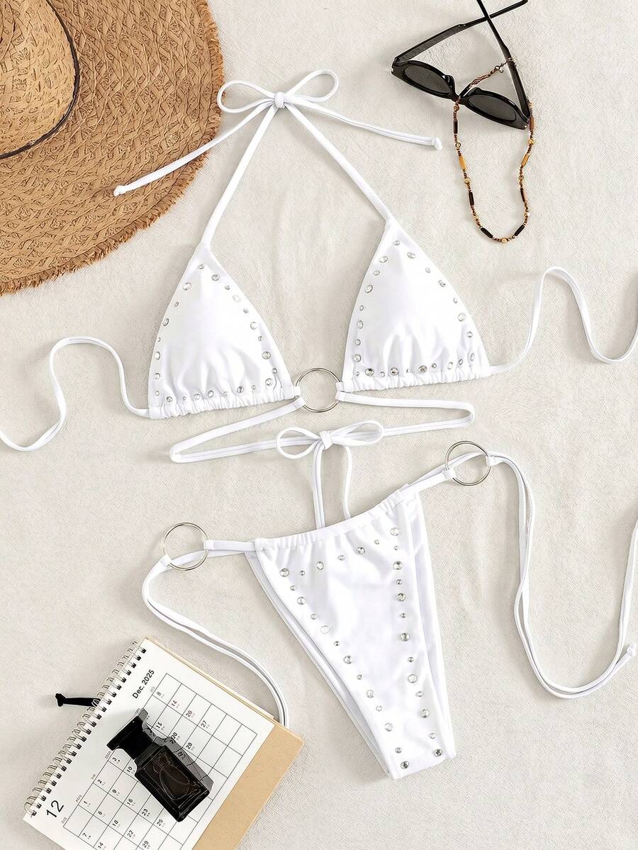 Jednobojni sjajni bikini sa dekoracijom