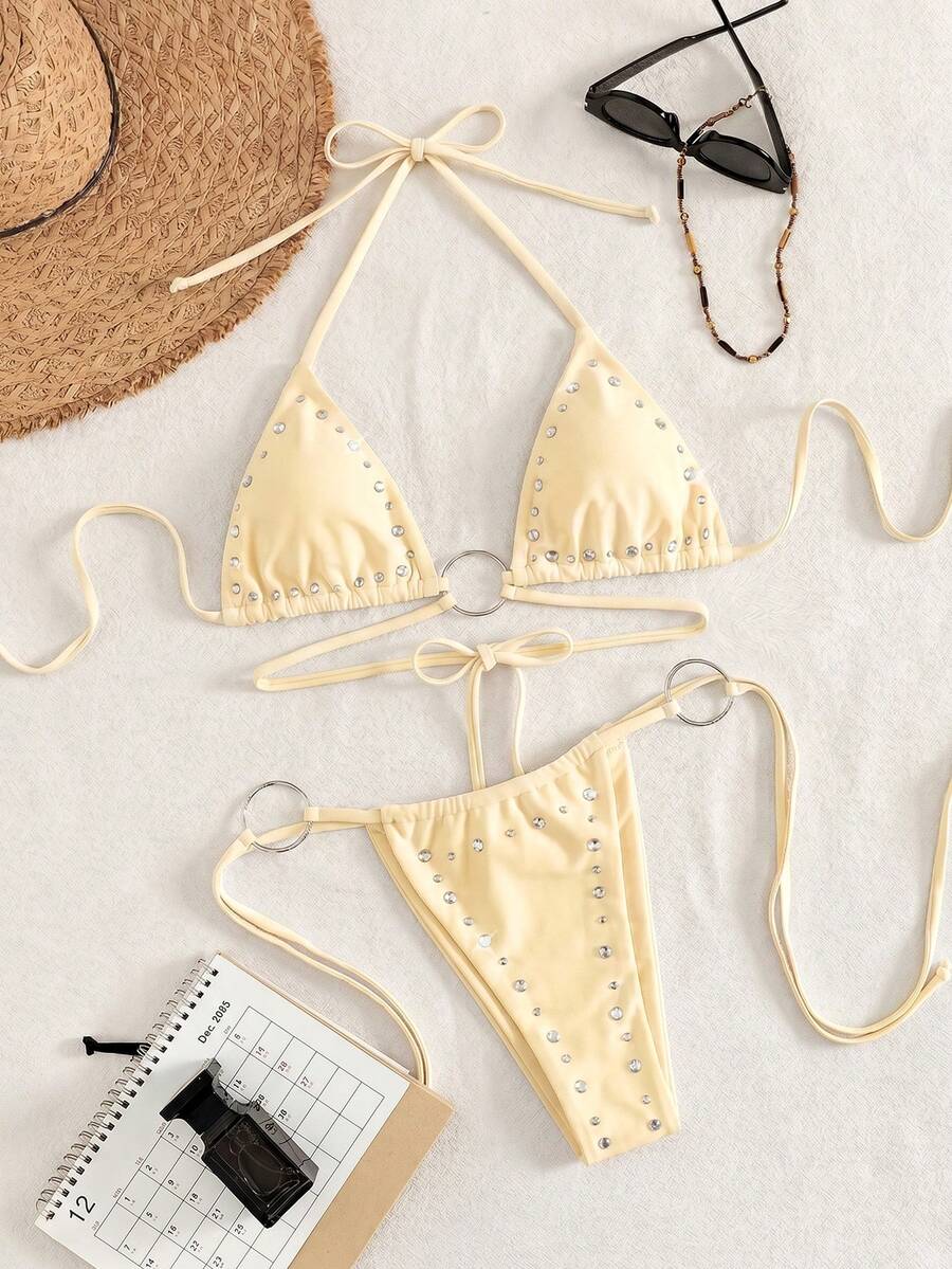 Jednobojni sjajni bikini sa dekoracijom