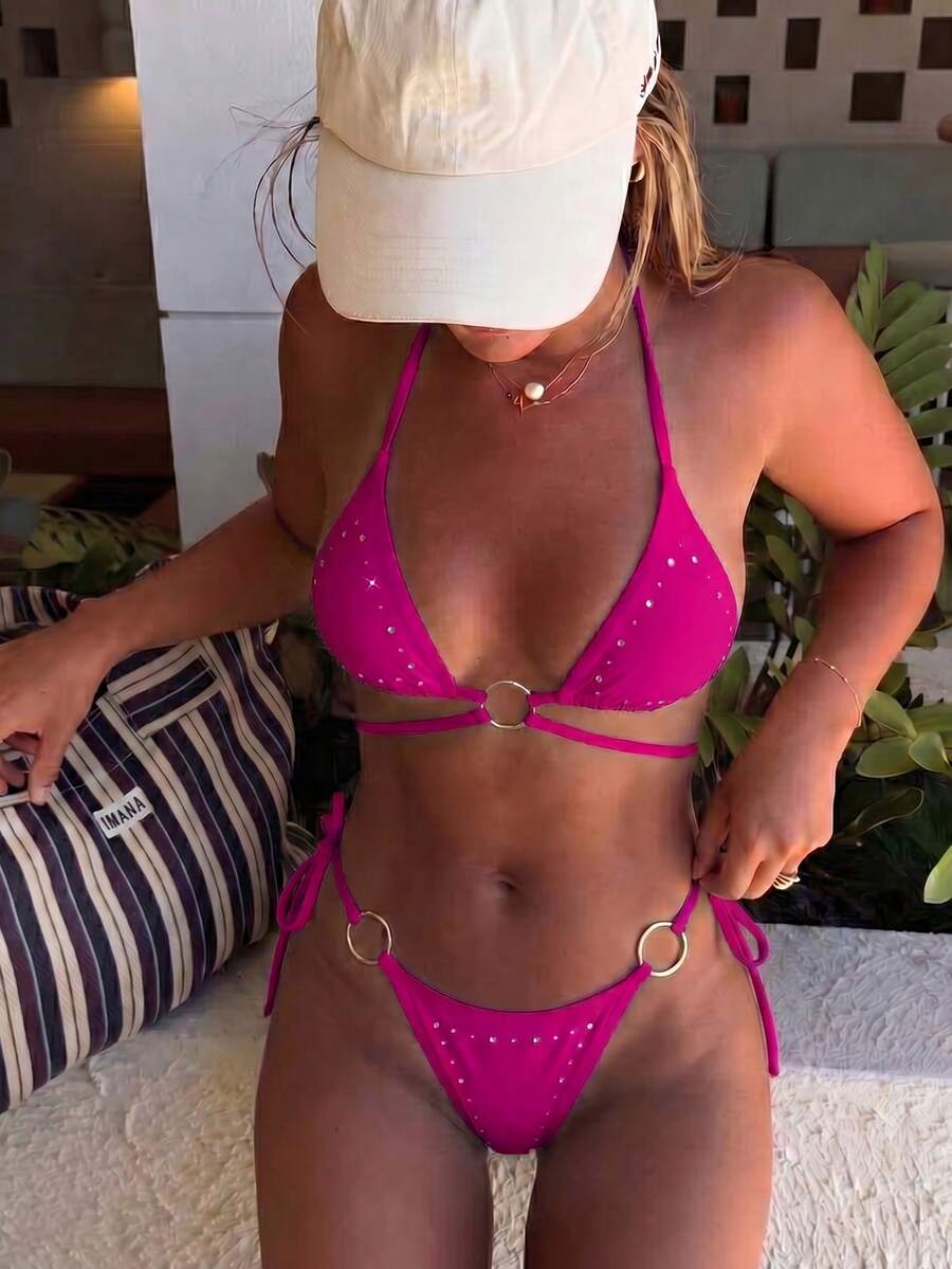Jednobojni sjajni bikini sa dekoracijom