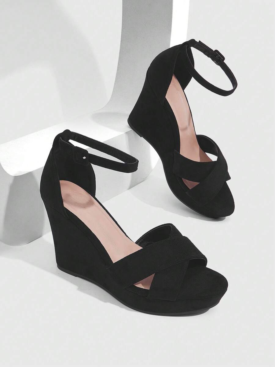 Ženske sandale sa kaišem oko gležnja i otvorenom prstom, elegantne platforme