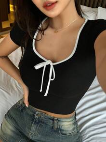 DAZY Women's Fashionable Minimalist Contrast Trim Front Tie Fitted Short Sleeve T-Shirt, Summer Petite