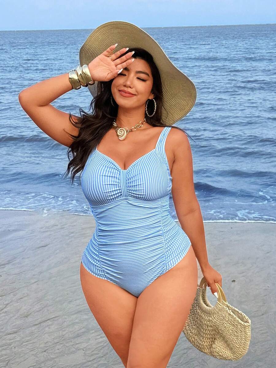 Jednobojni jednodelni kupaći kostim za žene plus size sa nabranim detaljima